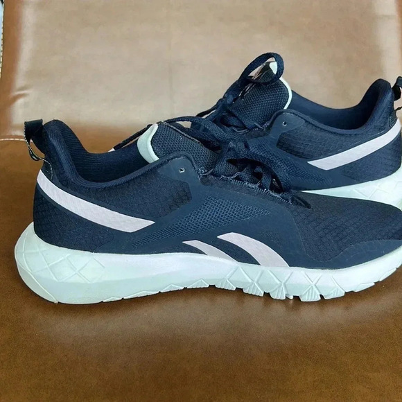 Reebok memory tech sneakers - Picture 5 of 6